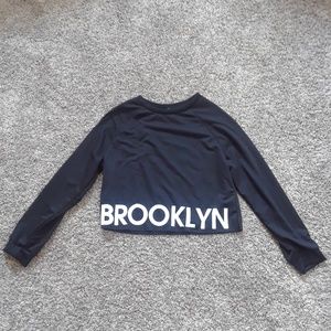 Long sleeve crop top